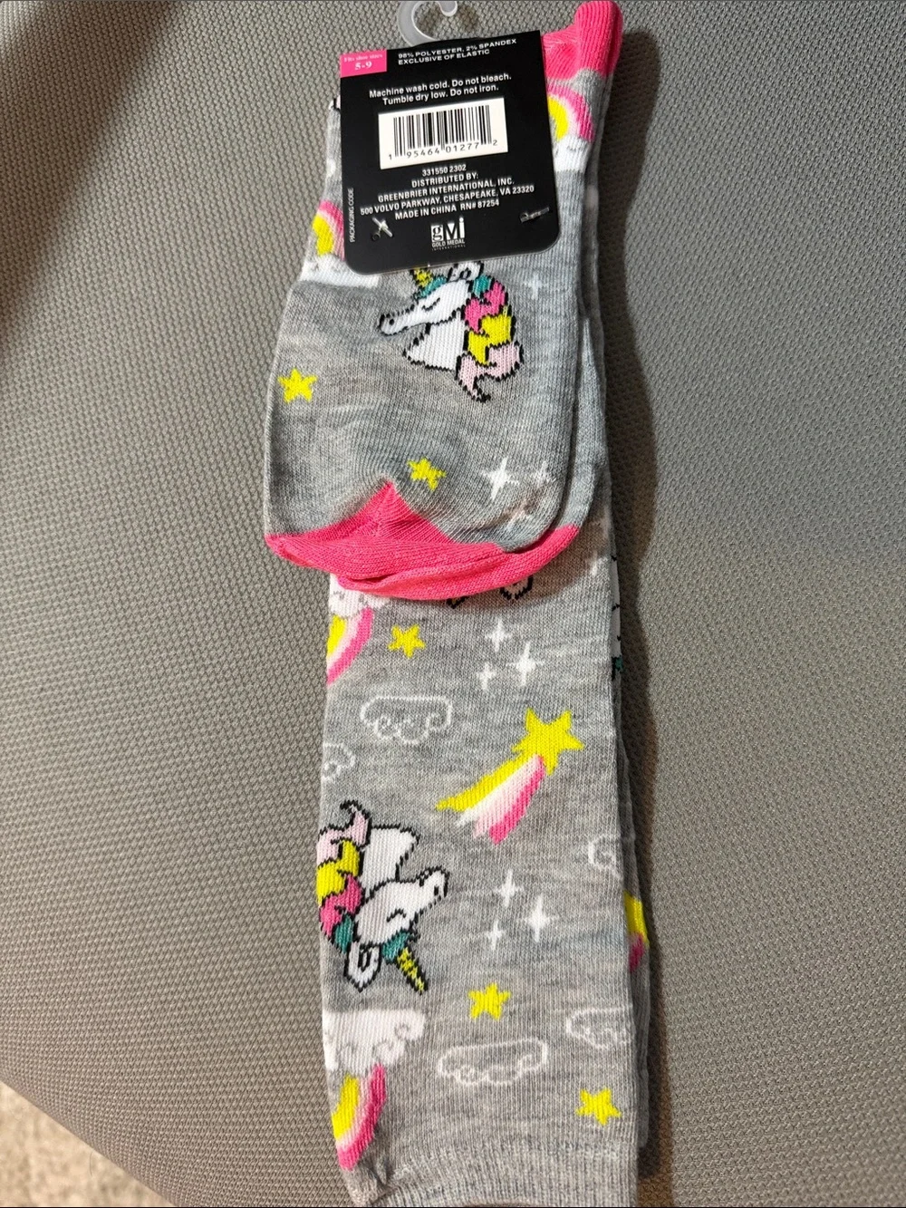 Beverly Hills Polo Club Grey Knee High Socks with Unicorns & Rainbows-size 5-9